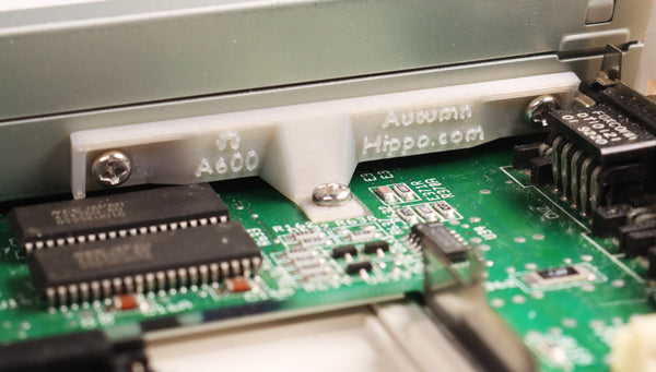 Diskettedrevsbeslag til Amiga 600