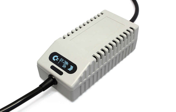 C64/VIC-20-strømforsyning med OLED-skærm