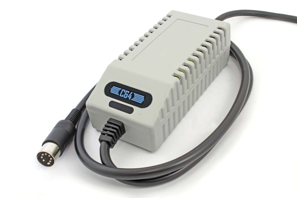 C64 / VIC-20 Power Supply with OLED Screen