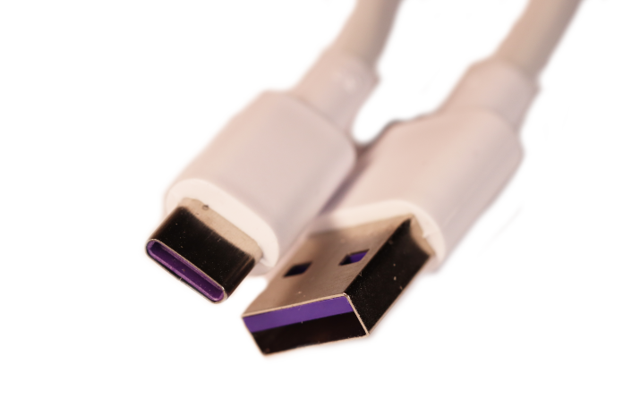 USB Cable: A male to C male, 1m